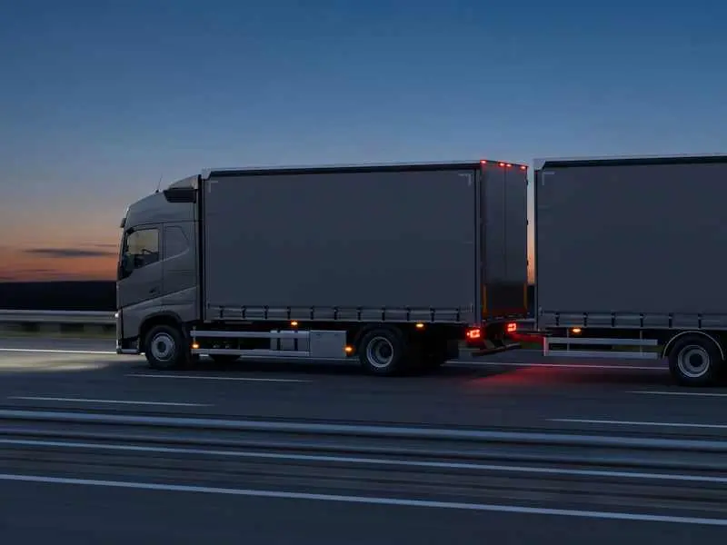 Фура RAYNEX DRIVE на европейской трассе